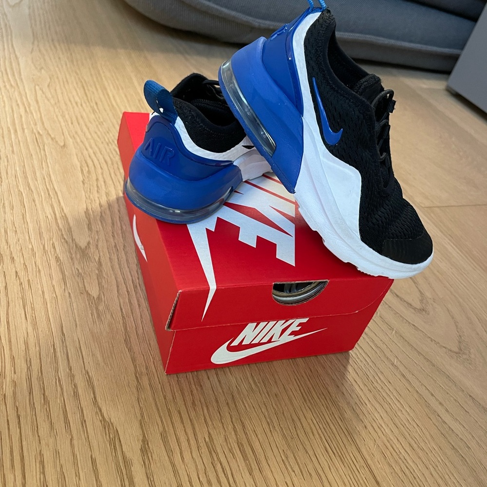Nike shoes